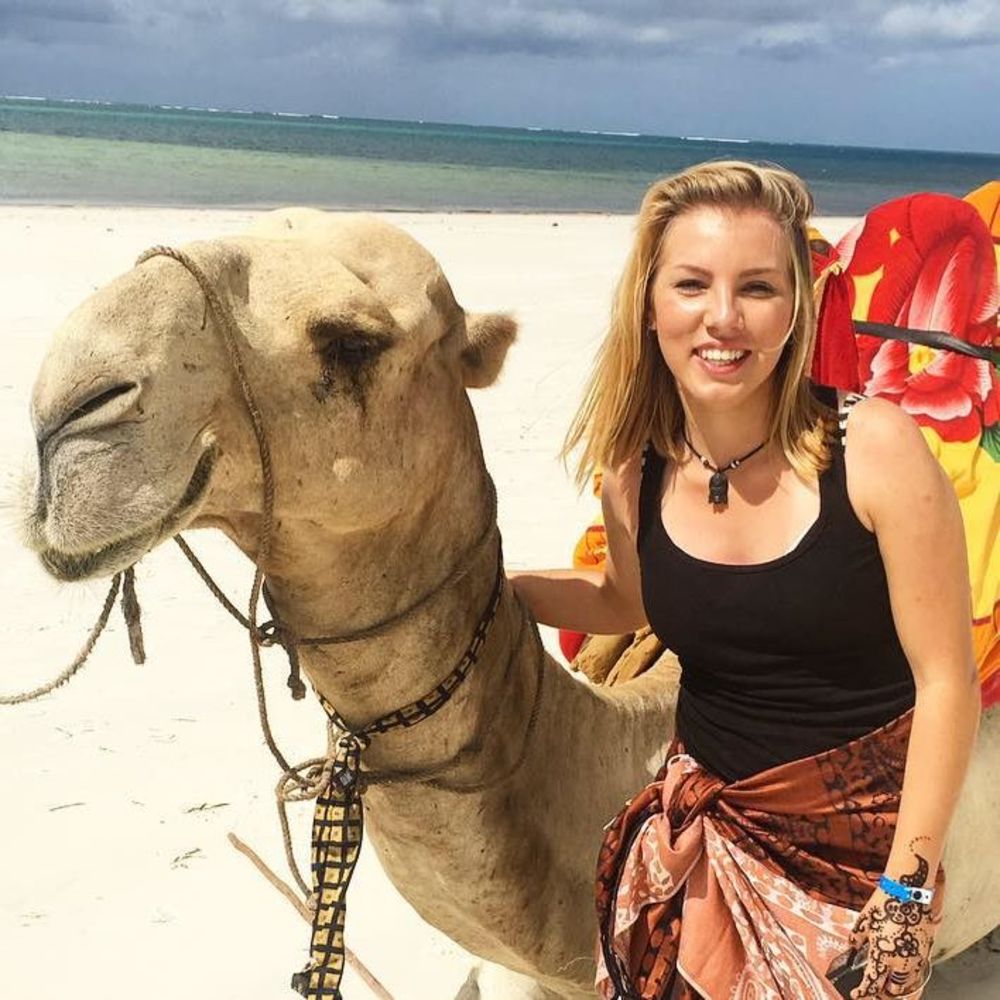 Meet your Posher, Tori